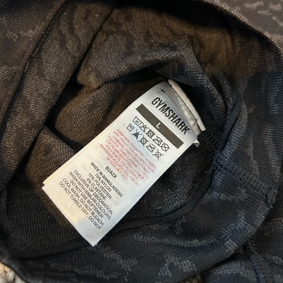 Gymshark Adapt Black Animal Seamless Biker Shorts - Picture 6 of 8